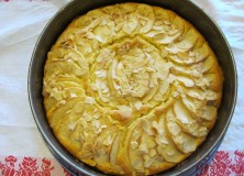 Gedeckter Apfelkuchen