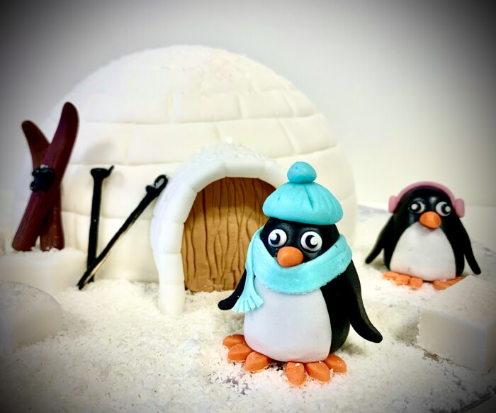 Basiskurs: Winter-Iglu-Torte mit modelliertem Pinguin