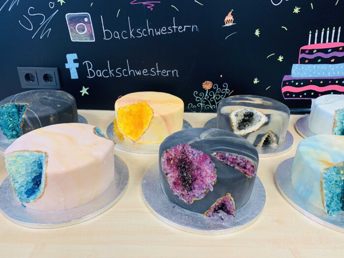 Basiskurs: Kristall-Torte – Bild 6