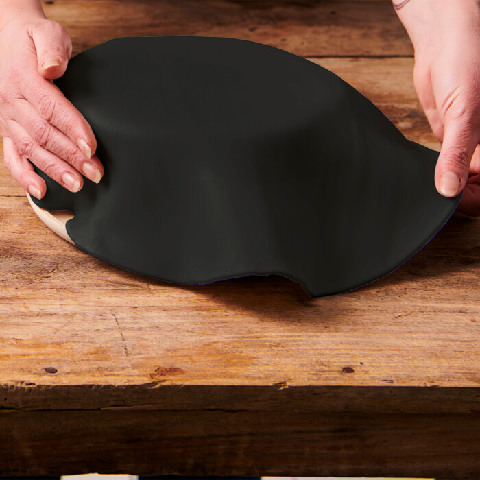 Ausgerollte Fondantdecke Raven Black 430g FC – Bild 2